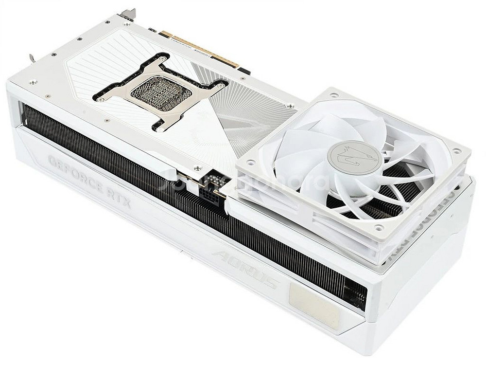 GIGABYTE 어로스 마스터 ICE RTX 5080--4