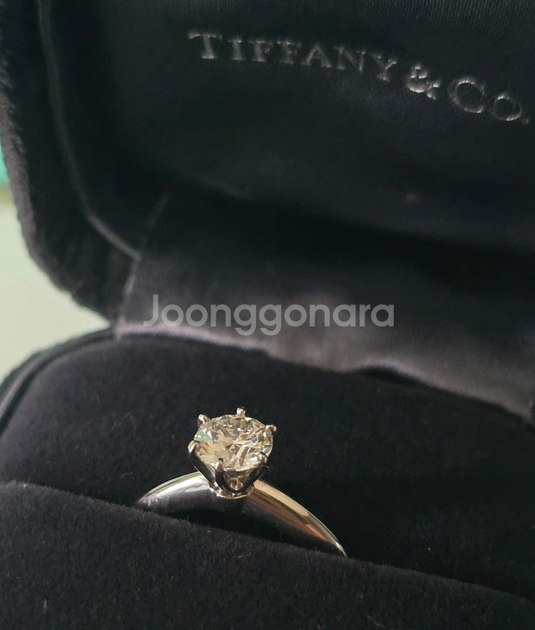 최저가 0.62캐럿 티파니 다이아 반지 60%할인급처--1