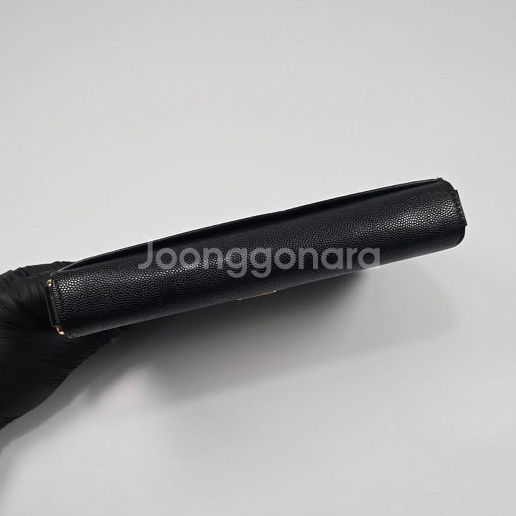 버버리 스몰 모노그램 모피프 레더 크로스백--5