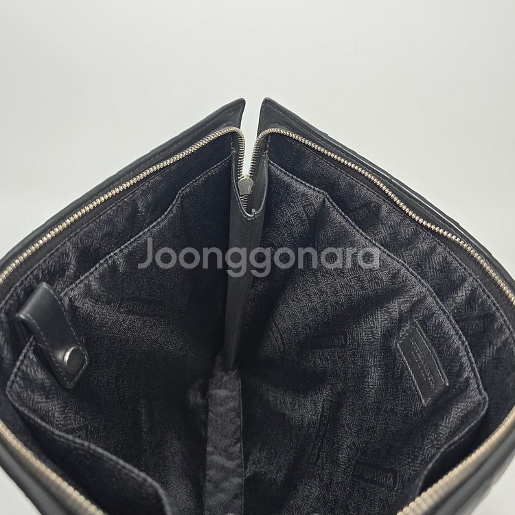 보테가베네타 인트레치아토 클러치백--9