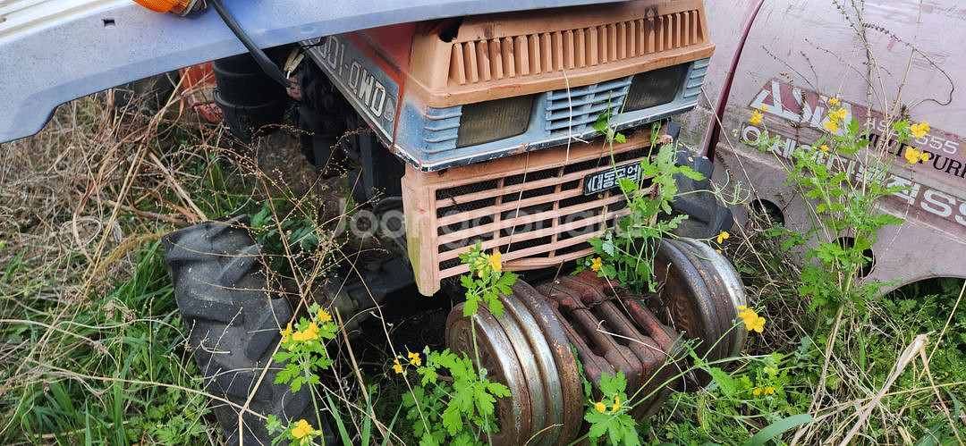 (판매완료) 엔진이상 대동 26마력 트랙터 수리용 부품--4
