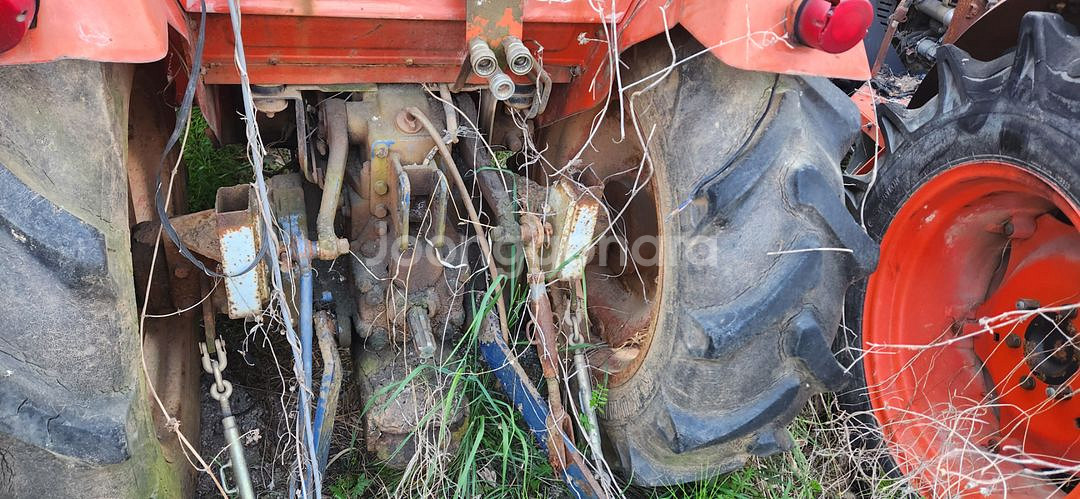 (판매완료) 엔진이상 대동 26마력 트랙터 수리용 부품--3