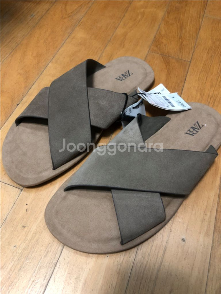 자라 소가죽 스웨이드 스필릿 크로스 샌들 255--1