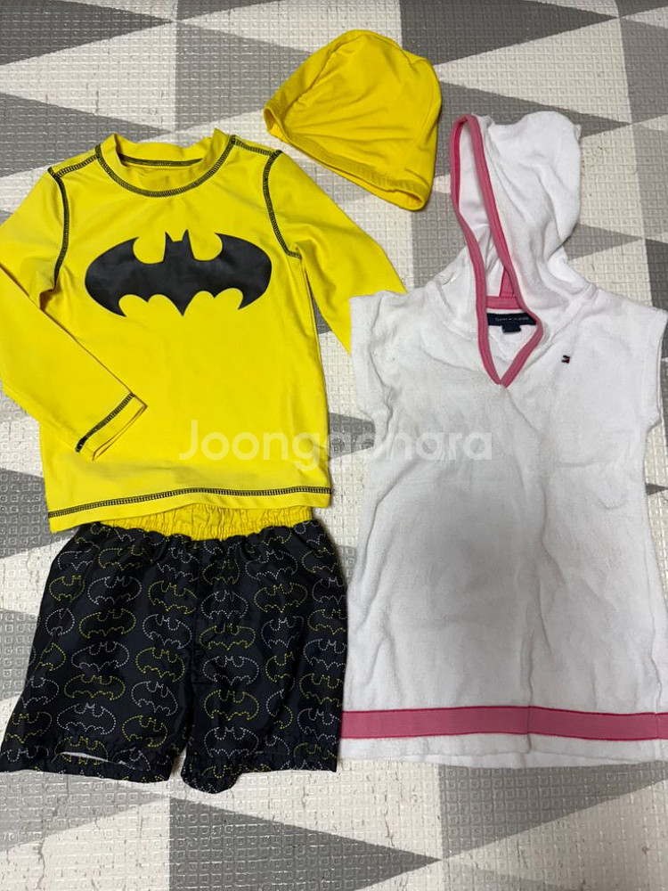 (1~3세) 베트맨 수영복 상하의 + 타올재질 후드--0