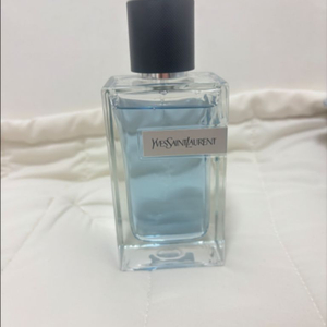 입생로랑 Y 오 드 뚜왈렛입니다 100ml 팝니다