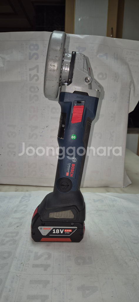 보쉬 충전그라인더GWS 18V -100C 배터리포함--0