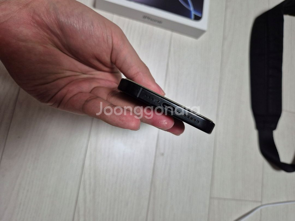 아이폰16프로 256기가 블랙 애케플 판매합니다!--4