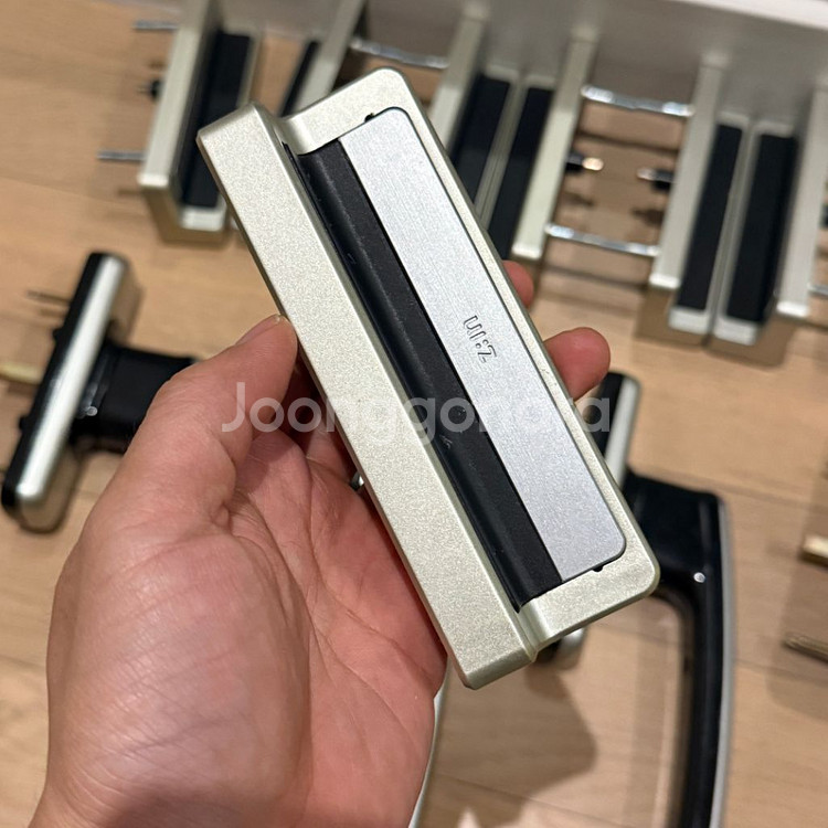LG LX 하우시스 샷시 손잡이--3