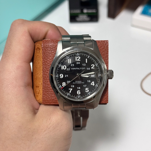 해밀턴 카키필드 오토 42mm