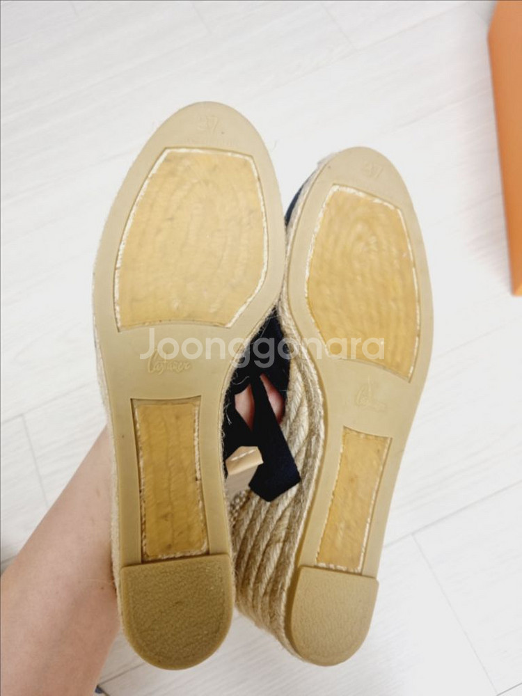 새제품 까스타네르 웨지네이비 37--2