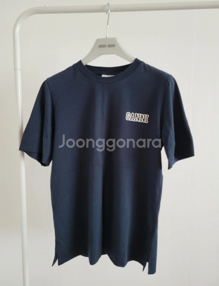 가니 반팔티 네이비--1