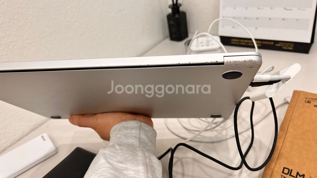 맥북2024 15인치 m3 24g 2t b급--4