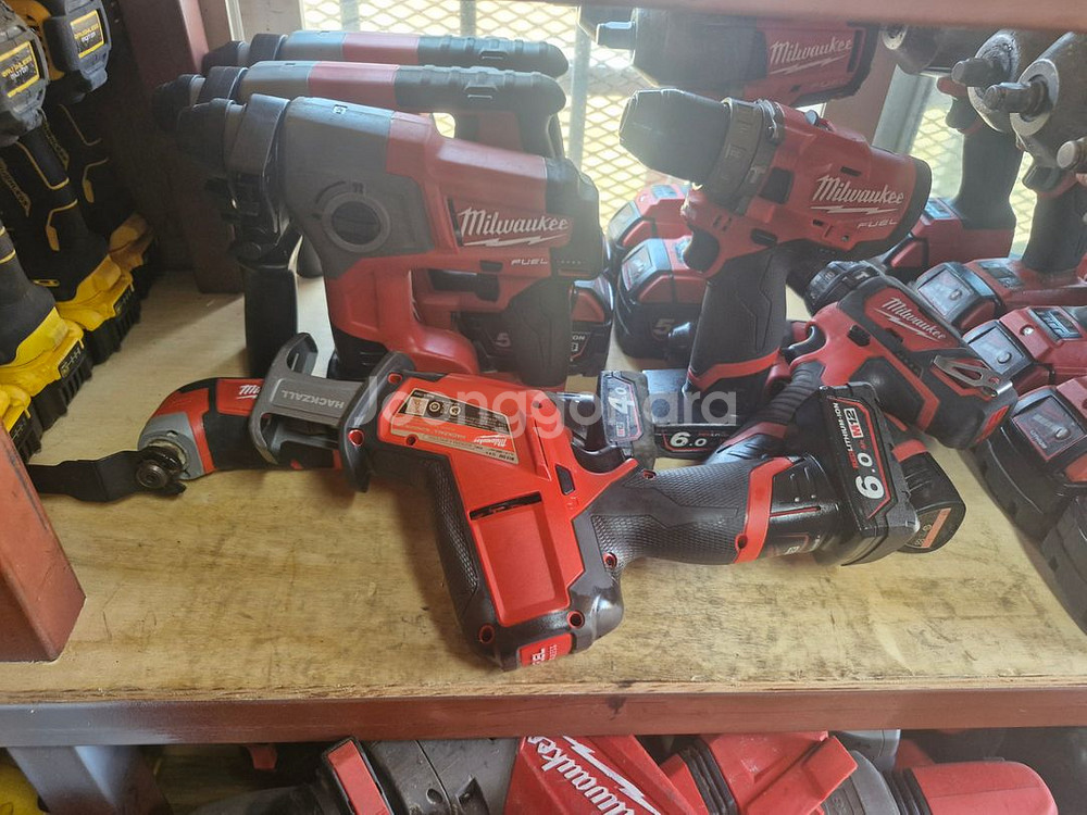 밀워키충전컷쏘 M12CHZ FUEL 6.0배터리포함.원--8