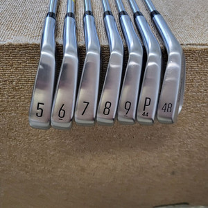 타이틀T150 남자7아이언 경량850R정품E504185