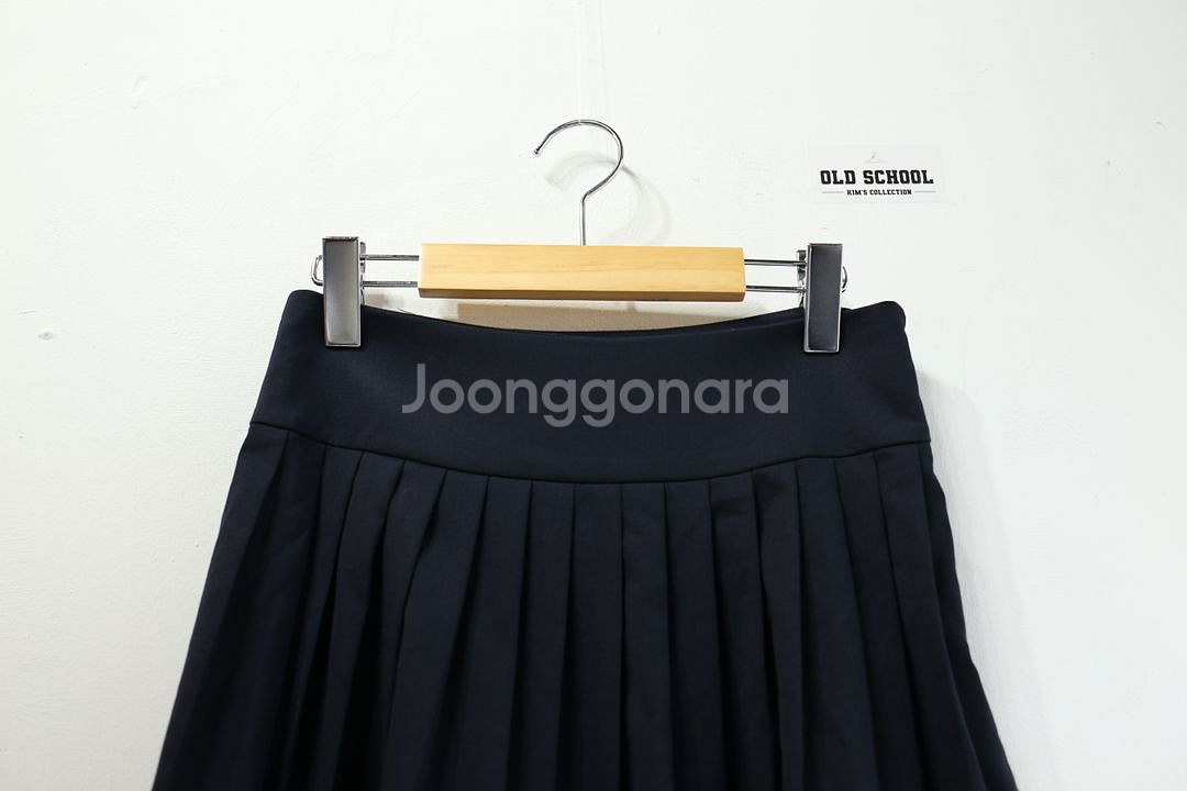 타미힐피거 네이비 주름 스커트 28사이즈--1