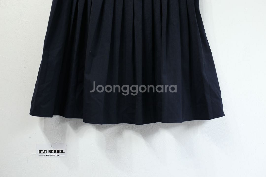 타미힐피거 네이비 주름 스커트 28사이즈--2