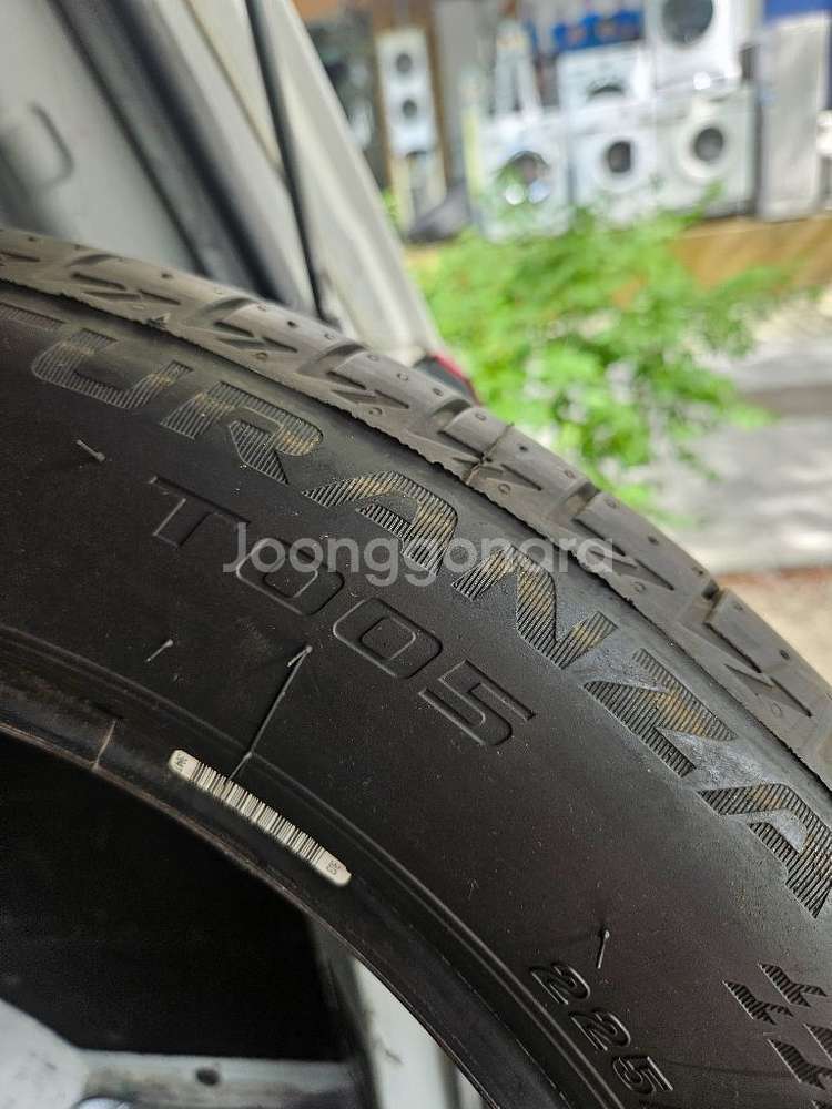브릿지스톤 225-55-18 임판타이어4본--1
