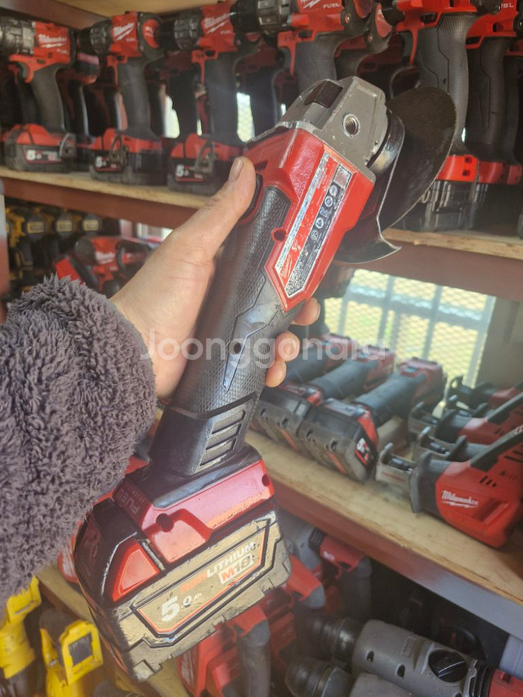 밀워키충전그라인더 M18 FSAG 100X FUEL 5--6