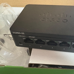 시스코 SG95D-05 스위칭 허브 팝니다