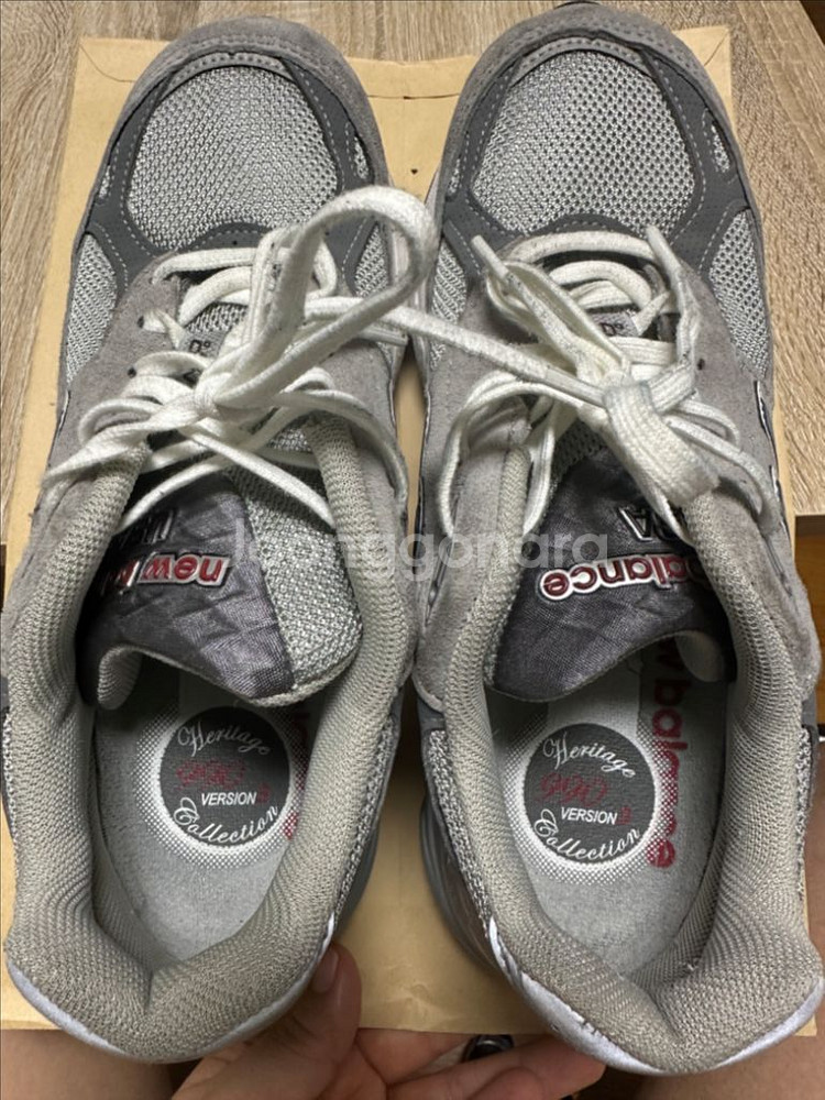 뉴발란스 990v3 그레이 235--4