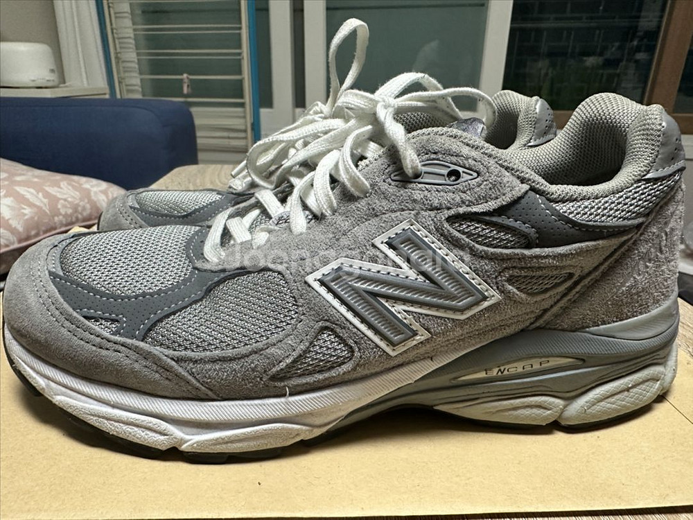 뉴발란스 990v3 그레이 235--2