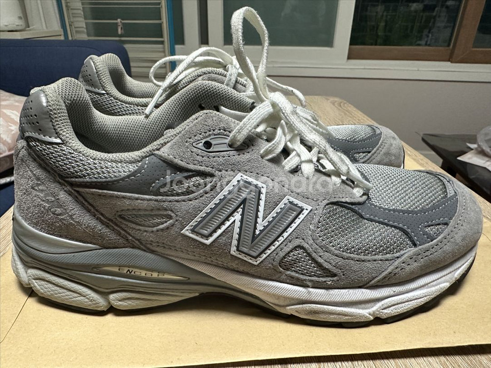 뉴발란스 990v3 그레이 235--3