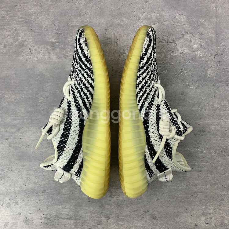 235 아디다스 이지 부스트 350 V2 지브라--1