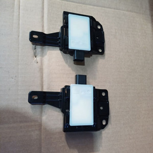 신형 니로 SG2 후측방 레이더 양쪽 판매합니다 이미지