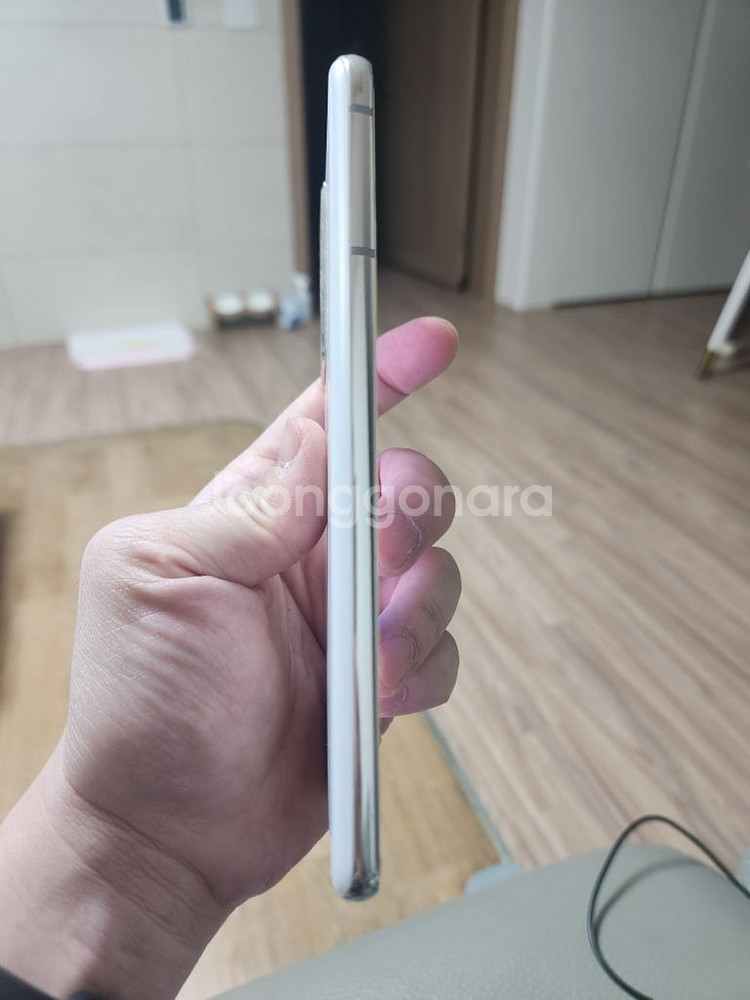 갤럭시s21 256 팬텀화이트--5