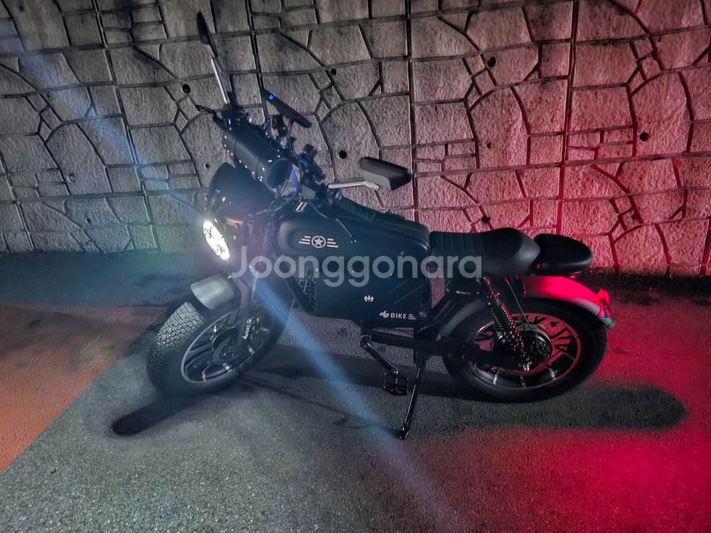 자토바이 동도 s8 4기 신형 2500w60a팝니다--1