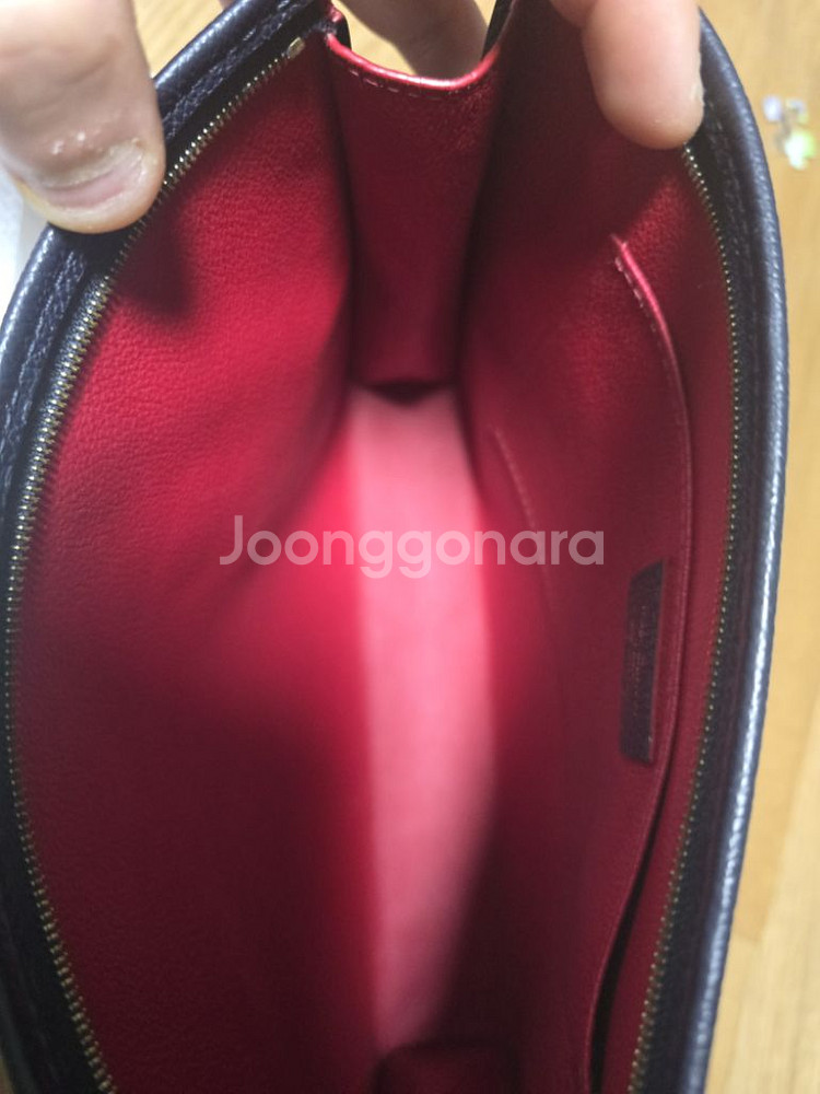 루이비통 토일렛 클러치 다크블루--3