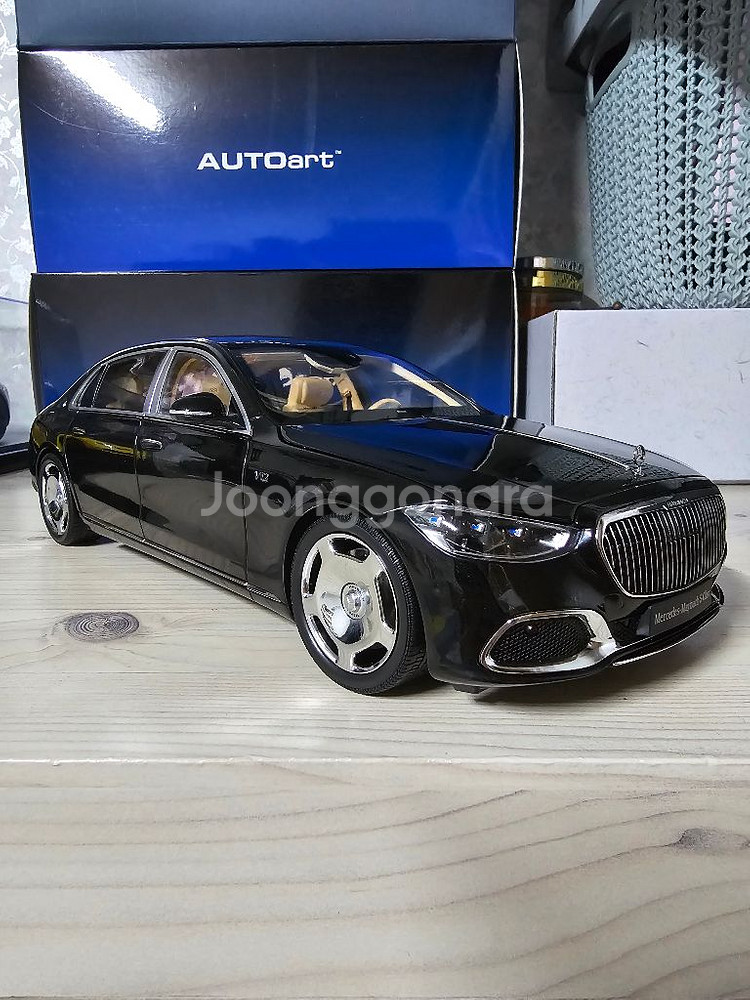 올모스트리얼 벤츠 마이바흐 s680--1