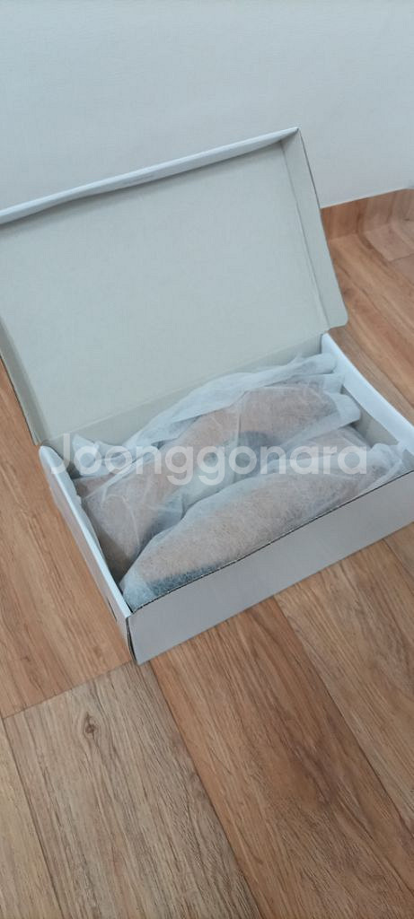 미개봉) 새상품) 여성구두 240 mm--8