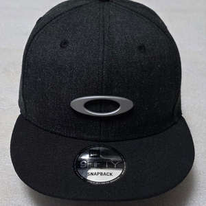 Oakley X Newera 9FIFTY 콜라보 스냅백