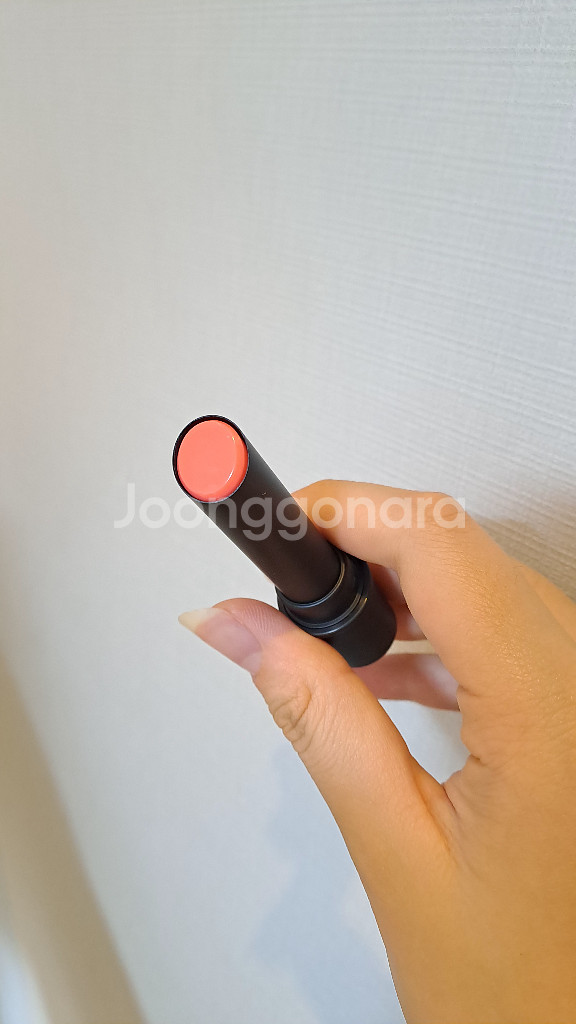 반값이상&새제품)빌리프 모이스춰라이징 립밤--1