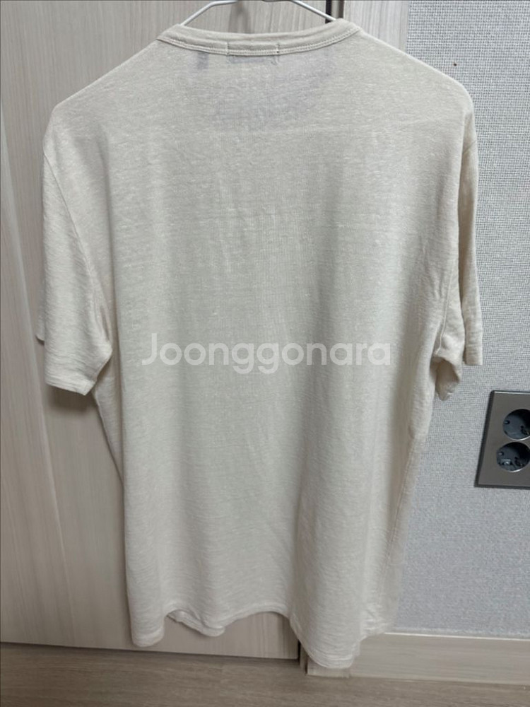 띠어리 마 재질 반팔 레귤러핏 티셔츠 아이보리 색--1