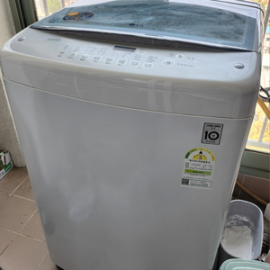 LG 14KG 통돌이 세탁기(TR14WK1) 팝니다