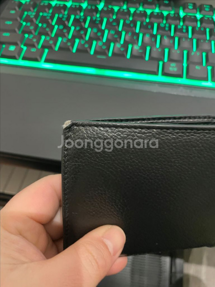 정품 발렌시아가 반지갑 판매합니다--2