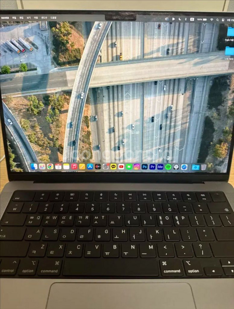 맥북프로 14 M3 8GB메모리 512GB SSD--2