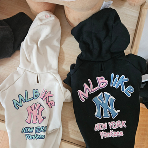MLB정품 강아지 의류 (개당 5만원에 구입)