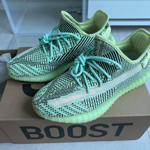 아디다스 이지 부스트 350 V2 이즈릴 270팝니다