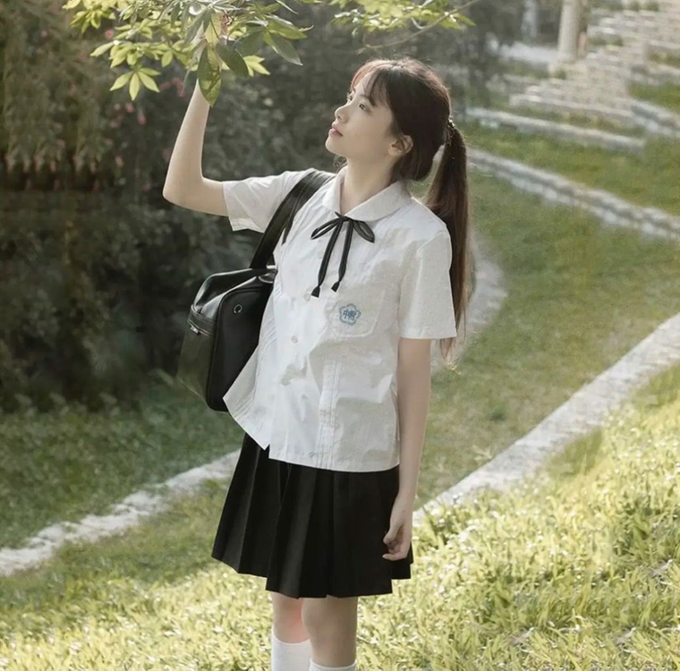 졸업사진 대만교복 대여 상견니 졸사 컨셉 이미지