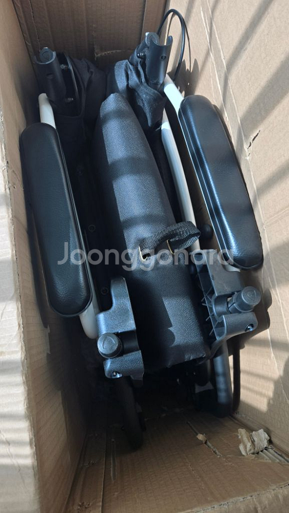 2H메디컬 라이트휠체어 보호자형-10kg 초경량 접이식--1