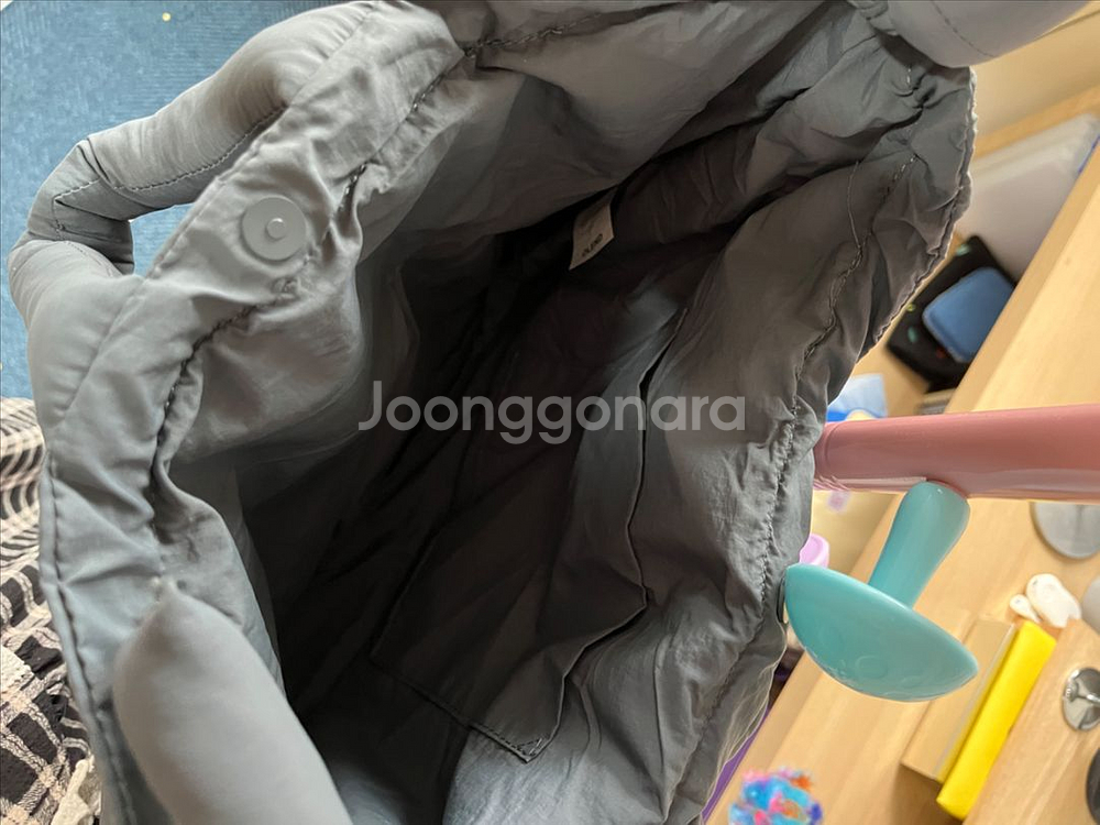 (새상품) 올렌드 오나 소프트백 L 코얼 컬러 판매해요--4