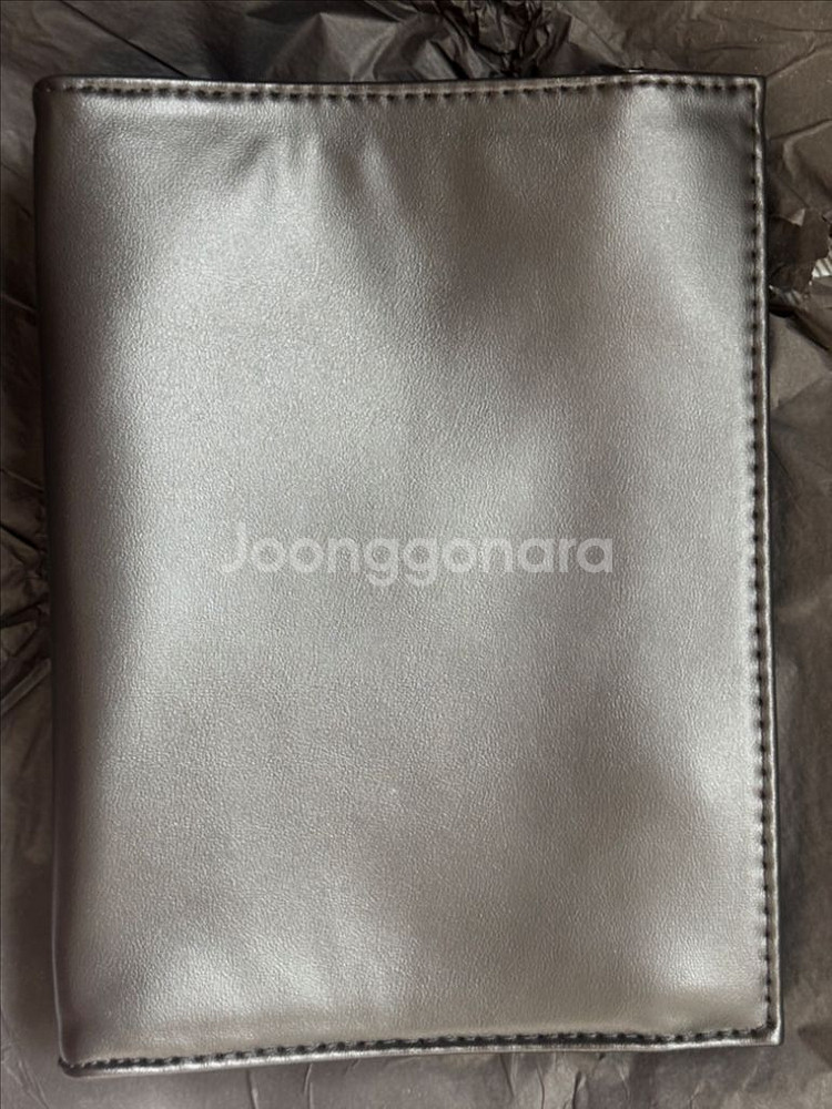 입생로랑 뷰티 라지 파우치--1