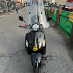 베스파 gts300 슈퍼테크(블랙에디션) 2023