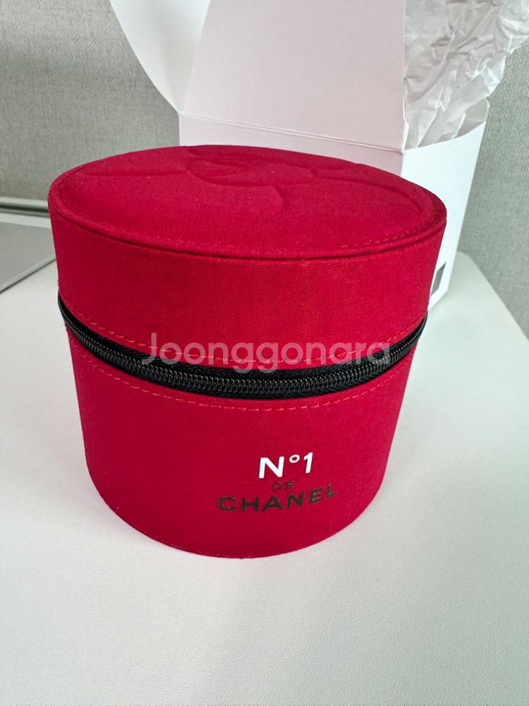샤넬 N1 레드 파우치--2