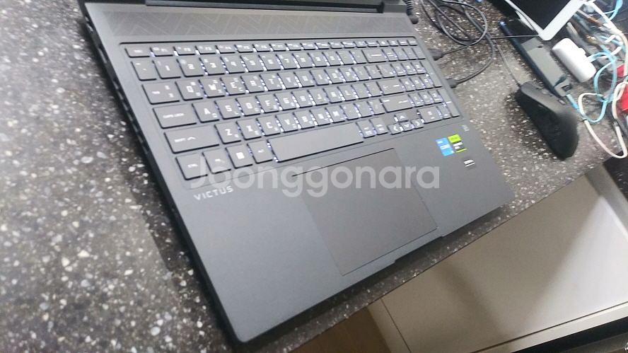 HP 신품 빅터스 게이밍 노트북/램32G,4060--5