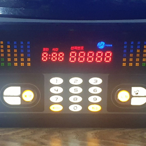 금영노래방 필통 150B 반주기 판매합니다