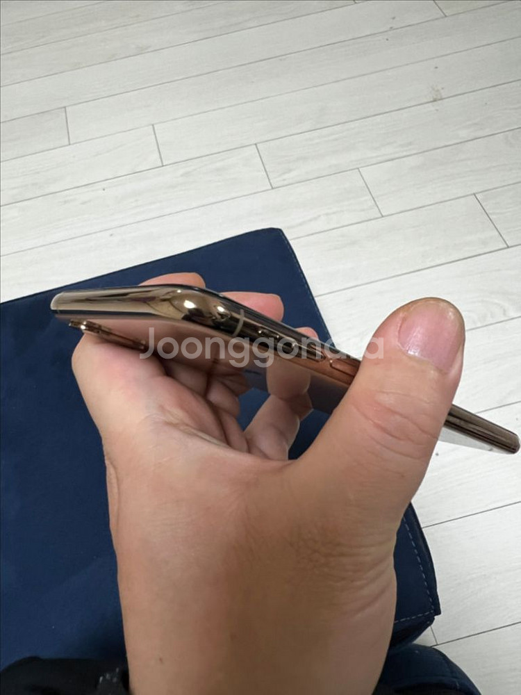아이폰 Xs Max 골드 팝니다--7